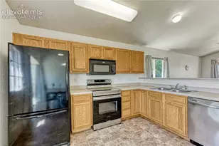 7647 Sailwind Dr, Colorado Springs, CO 80925 - Photo 9