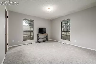406 Valley Hi Circle #B, Colorado Springs, CO 80910 - Photo 25