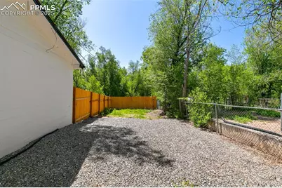 229-231 Crestone Avenue, Colorado Springs, CO 80905 - Photo 15