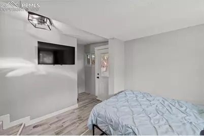 719 Bonfoy Avenue, Colorado Springs, CO 80909 - Photo 21