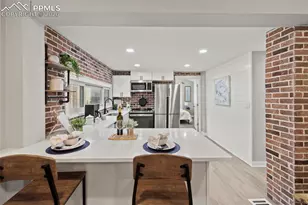 719 Bonfoy Ave, Colorado Springs, CO 80909 - Photo 3