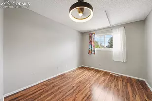 6727 Duke Dr, Colorado Springs, CO 80918 - Photo 15