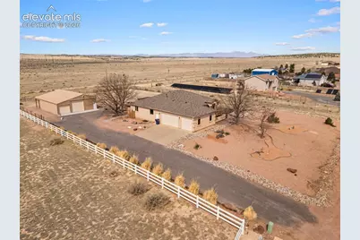 1225 N Parkridge Drive, Pueblo, CO 81007 - Photo 35