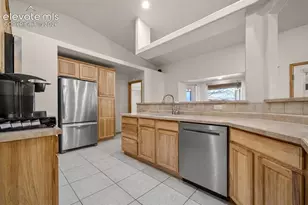 1225 N Parkridge Dr, Pueblo, CO 81007 - Photo 23