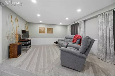 1805 Kodiak Drive, Colorado Springs, CO 80910 - Photo 23