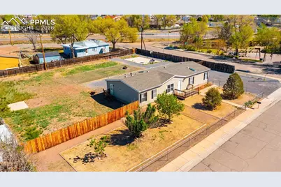 2519 E 10th Street, Pueblo, CO 81001 - Photo 33