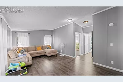 2519 E 10th Street, Pueblo, CO 81001 - Photo 9