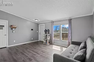 2519 E 10th St, Pueblo, CO 81001 - Photo 5