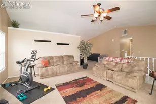 560 N Robinson Ave, Florence, CO 81226 - Photo 7