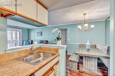 846 Tenderfoot Hill Road #102, Colorado Springs, CO 80906 - Photo 9