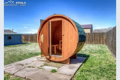 411 E Iowa Avenue, Fountain, CO 80817 - Photo 39