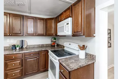 411 E Iowa Avenue, Fountain, CO 80817 - Photo 21