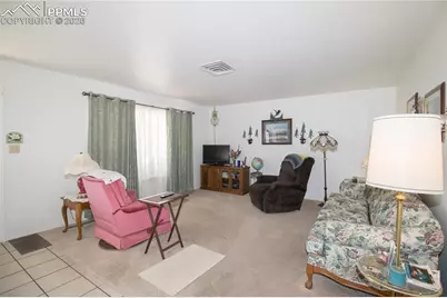 327 W Circle Drive, Canon City, CO 81212 - Photo 5