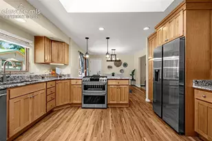 1990 Brookwood Dr, Colorado Springs, CO 80918 - Photo 11
