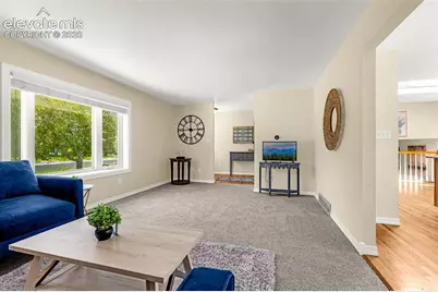 1990 Brookwood Drive, Colorado Springs, CO 80918 - Photo 19