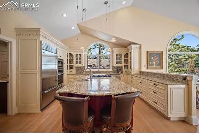 1425 W Cheyenne Mountain Boulevard, Colorado Springs, CO 80906 - Photo 9