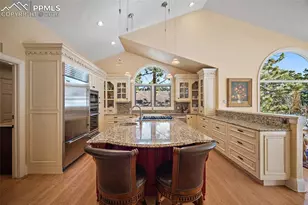 1425 W Cheyenne Mountain Blvd, Colorado Springs, CO 80906 - Photo 9