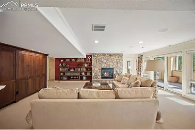 1425 W Cheyenne Mountain Boulevard, Colorado Springs, CO 80906 - Photo 31