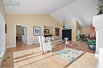 1425 W Cheyenne Mountain Boulevard, Colorado Springs, CO 80906 - Photo 7