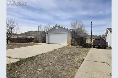 1518 Bradish Avenue, La Junta, CO 81050 - Photo 3