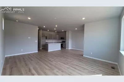 718 Belleza View, Colorado Springs, CO 80907 - Photo 5