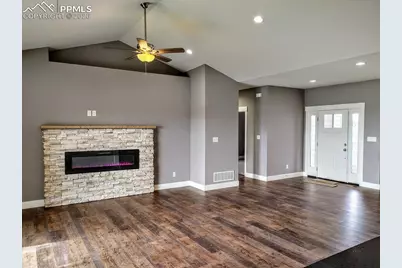 697 E Cabaret Drive, Pueblo West, CO 81007 - Photo 9