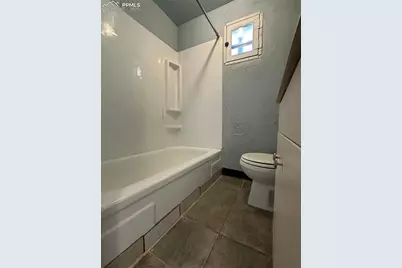 806 E Mesa Avenue, Pueblo, CO 81006 - Photo 7