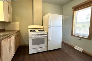 806 E Mesa Ave, Pueblo, CO 81006 - Photo 3