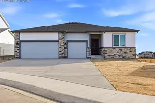 10753 Finsbury Ct, Peyton, CO 80831 - Photo 1