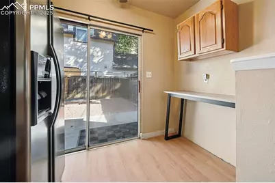 109 N Corona Street, Colorado Springs, CO 80903 - Photo 5