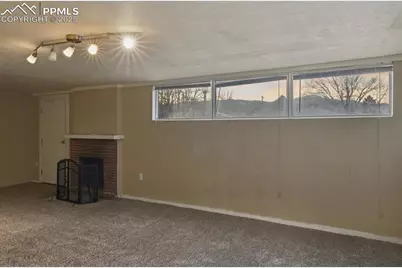 1133 Farragut Avenue, Colorado Springs, CO 80909 - Photo 25