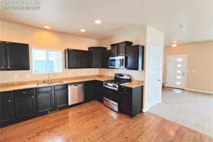 2562 Ellingwood Dr, Colorado Springs, CO 80910 - Photo 5
