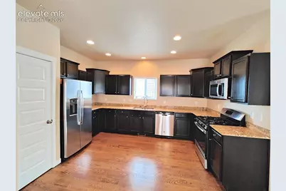 2562 Ellingwood Drive, Colorado Springs, CO 80910 - Photo 7