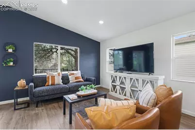 5460 Villa Circle, Colorado Springs, CO 80918 - Photo 5