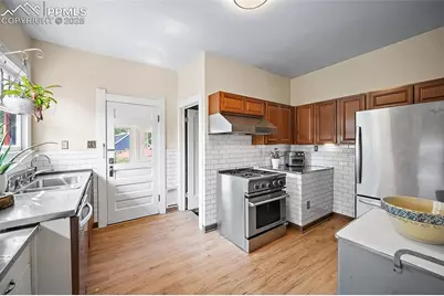 1823 W Pikes Peak Avenue, Colorado Springs, CO 80904 - Photo 13
