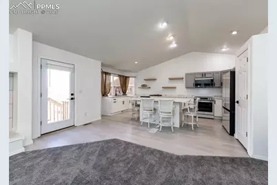 7524 Lake Avenue, Fountain, CO 80817 - Photo 11