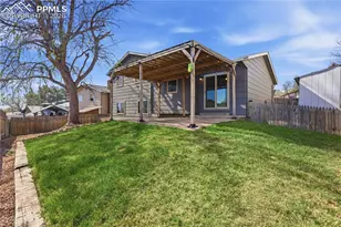 912 Amsterdam Dr, Colorado Springs, CO 80907 - Photo 5