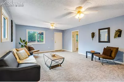 1732 Comanche Road, Pueblo, CO 81001 - Photo 7