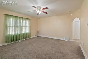 238 W Grant Ave, Pueblo, CO 81004 - Photo 9