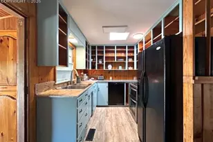 1102 Iowa Ave, Colorado Springs, CO 80909 - Photo 11