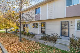 2530 Knob Hill Ct, Colorado Springs, CO 80909 - Photo 3