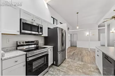 6431 Galway Drive, Colorado Springs, CO 80918 - Photo 9