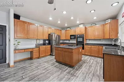 5162 Sunset Ridge Drive, Colorado Springs, CO 80917 - Photo 11