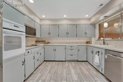 2443 Clarkson Drive, Colorado Springs, CO 80909 - Photo 13