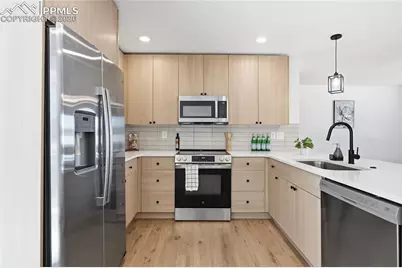 4925 Wandering Circle, Colorado Springs, CO 80917 - Photo 7