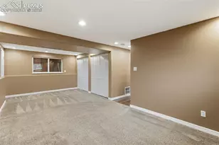 3465 Bridgewood Ln, Colorado Springs, CO 80910 - Photo 37