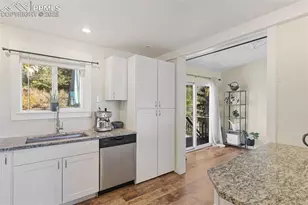 5475 Villa Cir, Colorado Springs, CO 80918 - Photo 9