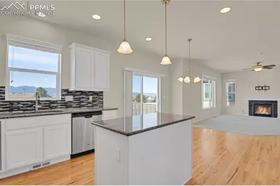 10672 Echo Canyon Drive, Colorado Springs, CO 80908 - Photo 7