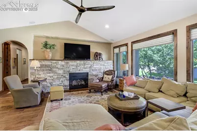 1915 Cantwell Grove, Colorado Springs, CO 80906 - Photo 5