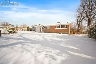 638 Dove Pl, Colorado Springs, CO 80906 - Photo 3